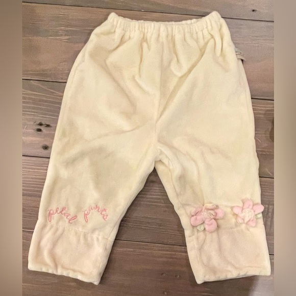 Bunnies by The Bay Girls Clothing Set. 0-12 months. Excellent condition. - Picture 4 of 7